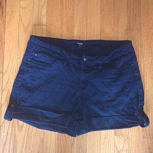 Adorable George brand black jean shorts — Size 12 